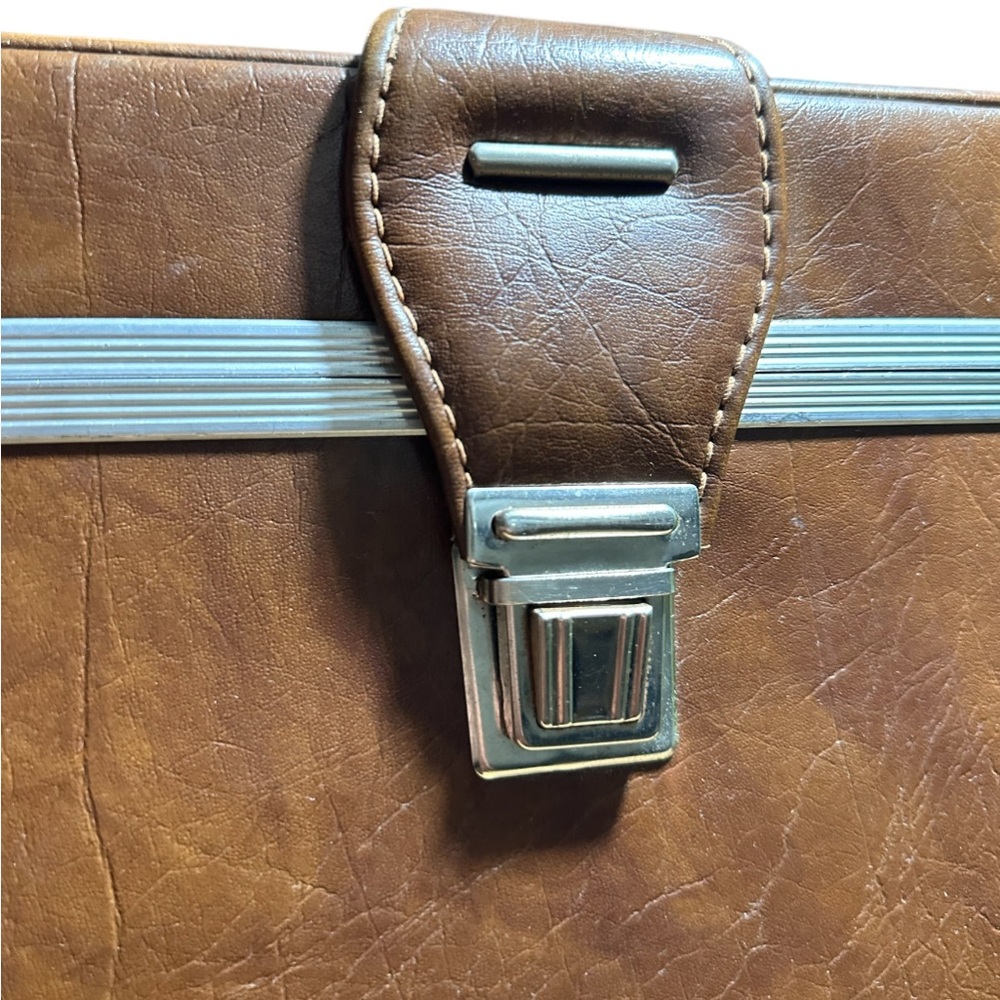Brown Leather Men's Bag - Picture 9 of 11